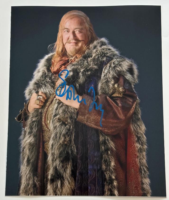 Stephen Fry original autograph on 8x10 Hobbit photo 
