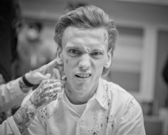 Jamie Campbell Bower Motiv 18 - Autogrammservice German Stranger Con 2026