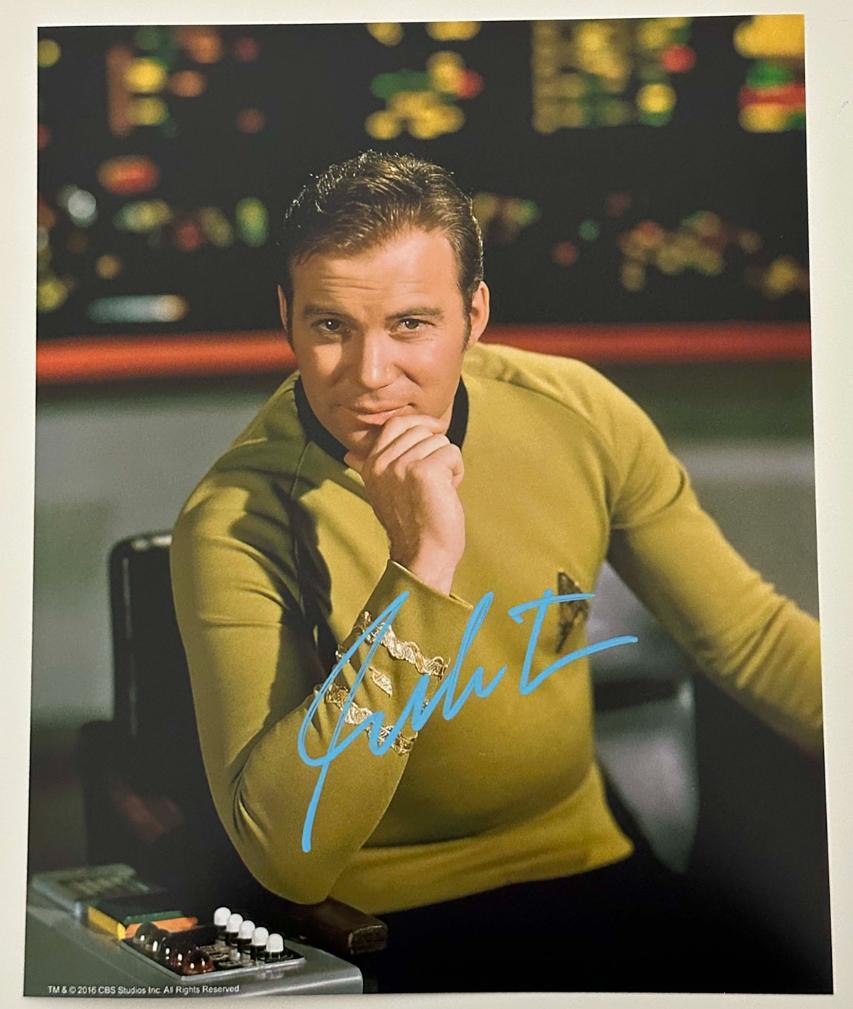 William Shatner aka Captain Kirk original autograph on 8x10 Star Trek photo 
