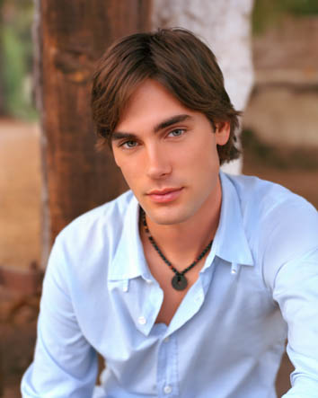 Drew Fuller Motiv 02 - Autogrammservice GFCC 2025
