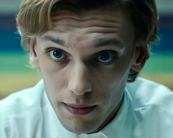 Jamie Campbell Bower Motiv 14 - Autogrammservice German Stranger Con 2026