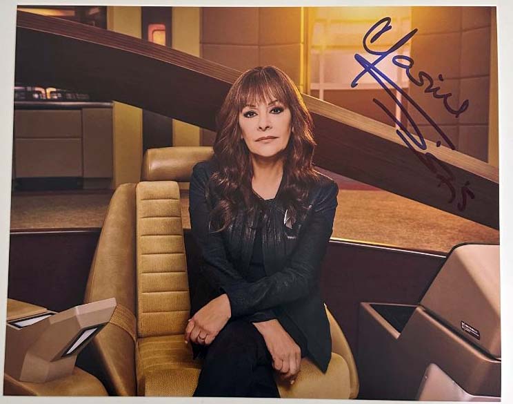 Marina Sirtis aka Deanna Troi original Autogramm auf 20x25 Star Trek Foto