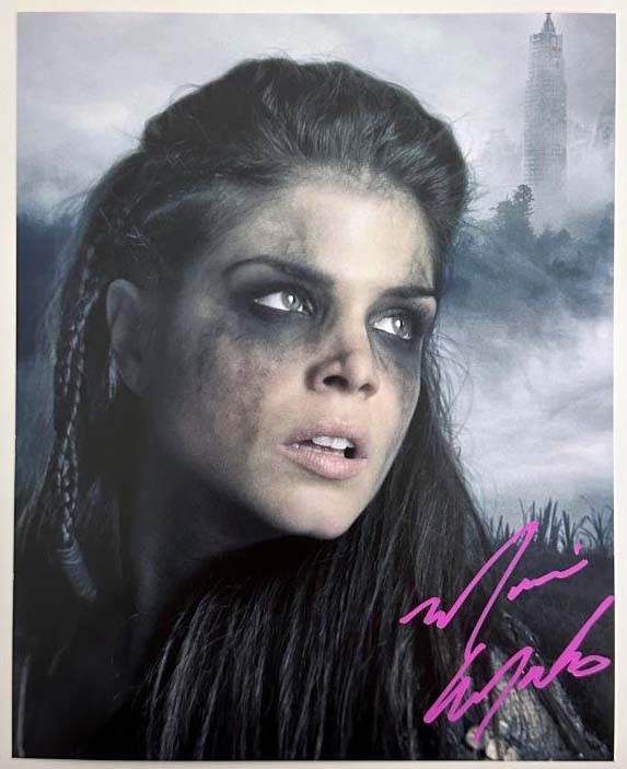 Marie Avgeropoulos aka Octavia original autograph on 8x10 The 100 photo