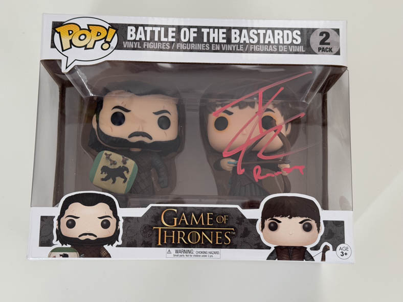 Iwan Rheon aka Ramsay Bolton original autograph with character name on Game of Thrones Funko Pop 2 Pack Battle of the Bastards - red