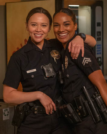 The Rookie Duo: Melissa O'Neil & Mekia Cox Image 03 - Autographservice German Rookie Con 2027