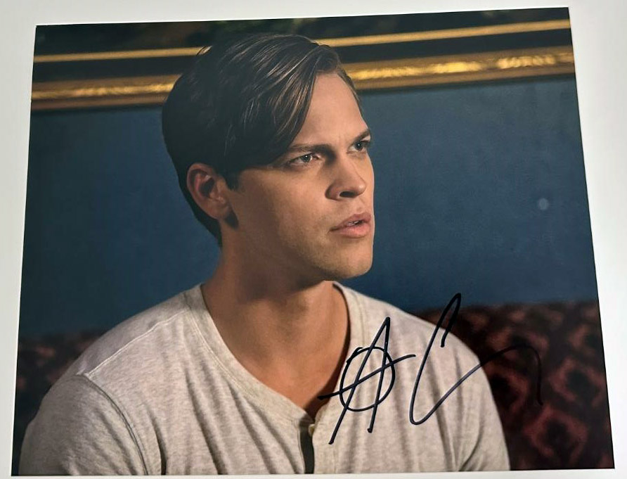 Alexander Calvert aka Jack original Autogramm auf 20x25 Supernatural Foto