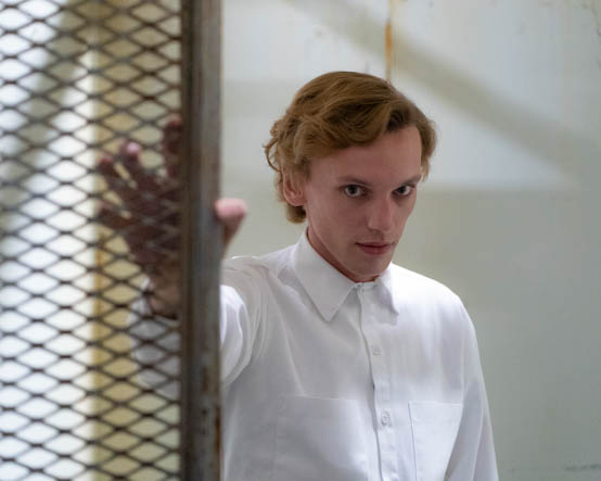 Jamie Campbell Bower Motiv 12 - Autogrammservice German Stranger Con 2026