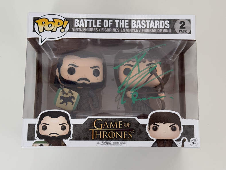 Iwan Rheon aka Ramsay Bolton original autograph with character name on Game of Thrones Funko Pop 2 Pack Battle of the Bastards - green