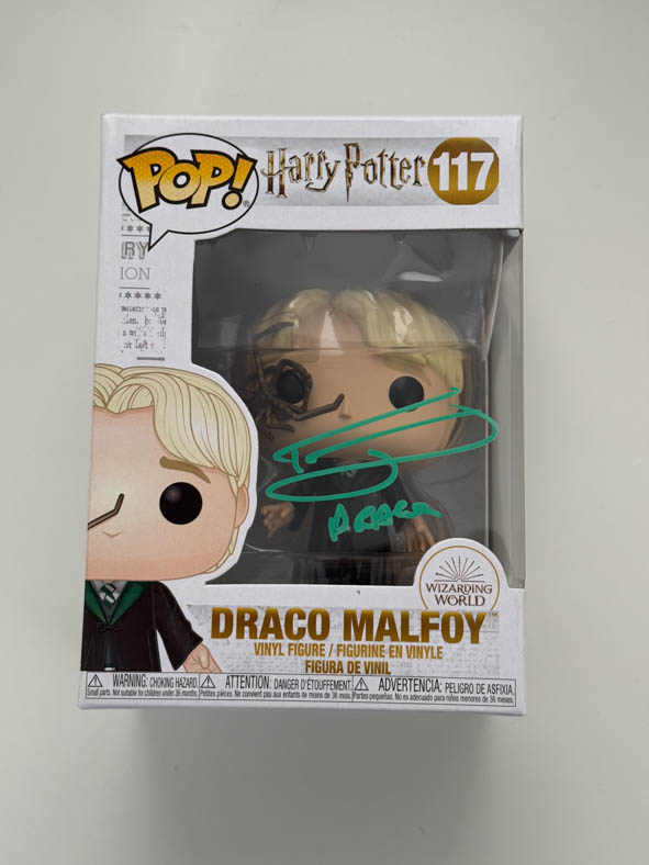 Tom Felton aka Draco Malfoy original Autogramm mit Charakter Name auf Harry Potter Funko Pop 117 - grün