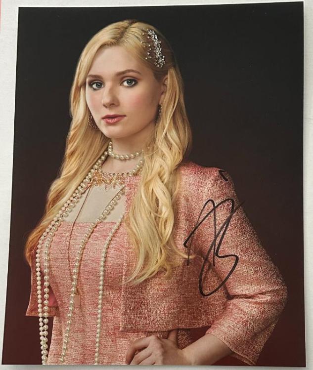 Abigail Breslin original Autogramm auf 20x25 Foto  