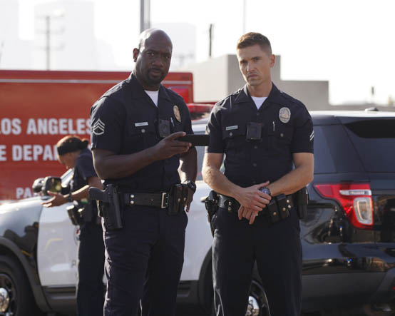 The Rookie Duo: Eric Winter & Richard T.Jones Image 10 - Autographservice German Rookie Con 2027 