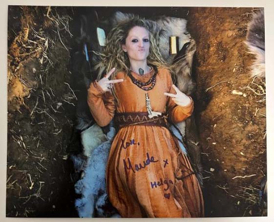Maude Hirst aka Helga original autograph on 8x10 Vikings photo Kopie