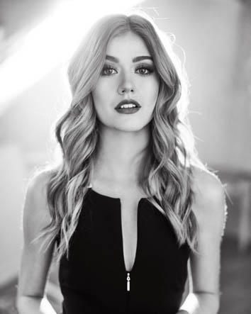 Katherine McNamara Motiv 03 - Autogrammservice GFCC 2025