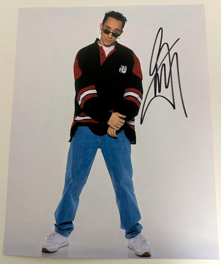 AJ McLean original Autogramm auf 20x25 Backstreet Boys Foto