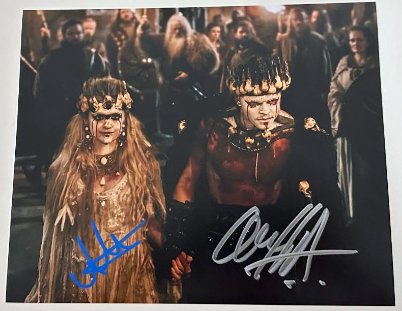 Alex Hogh Andersen & Alicia Agneson original Autogramm auf 20x25 Foto VIKINGS