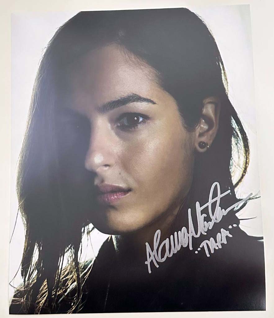 Alanna Masterson aka Tara original autograph on 8x10 The Walking Dead photo