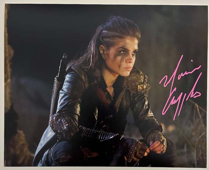 Marie Avgeropoulos aka Octavia original autograph on 8x10 The 100 photo