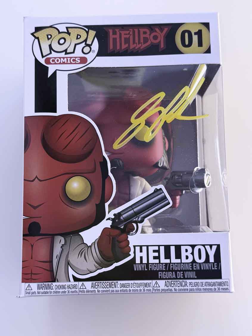 Ron Perlman aka Hellboy original autograph on Hellboy Funko Pop 01 - yellow