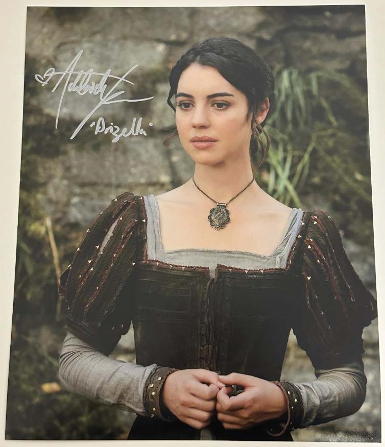 Adelaide Kane original Autogramm auf 20x25 Foto
