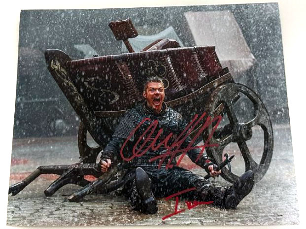 Alex Hogh Andersen - Ivar der Knochenlose original Autogramm auf 20x25 Foto VIKINGS