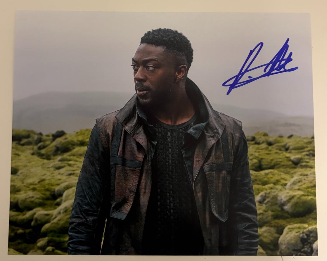 David Ajala original autograph on 8x10 Star Trek photo   