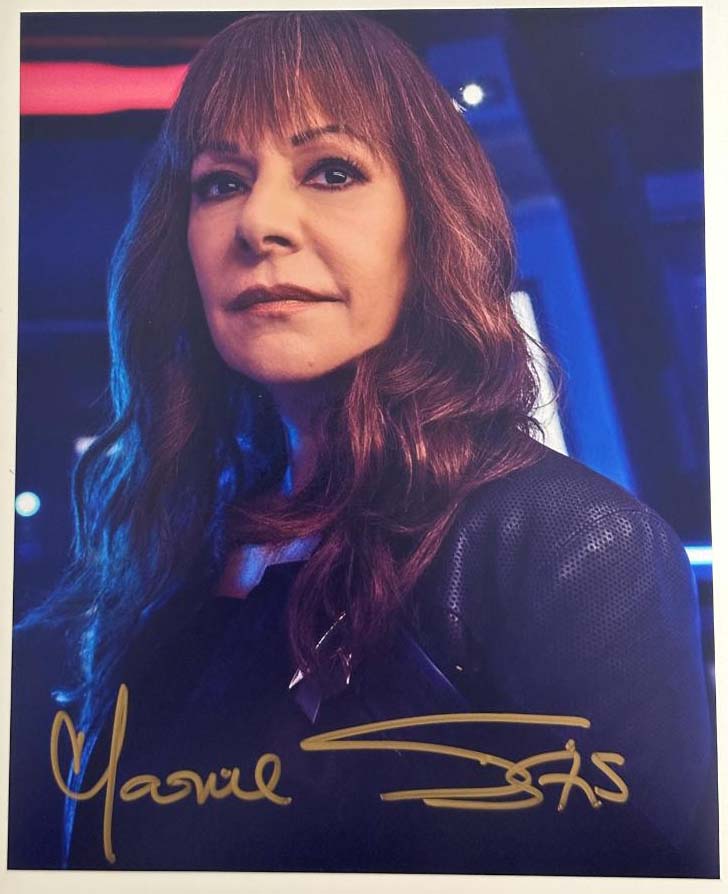 Marina Sirtis aka Deanna Troi original Autogramm auf 20x25 Star Trek Foto