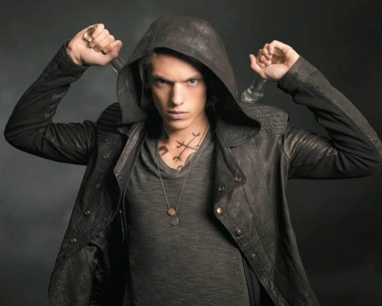 Jamie Campbell Bower Motiv 24 - Autogrammservice German Stranger Con 2026