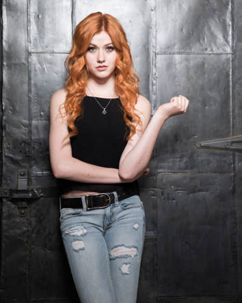 Katherine McNamara Motiv 04 - Autogrammservice GFCC 2025