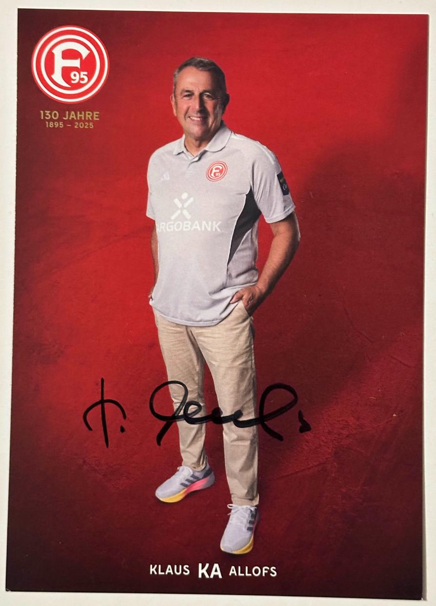 Klaus Allofs original autograph on 6x4 postcard