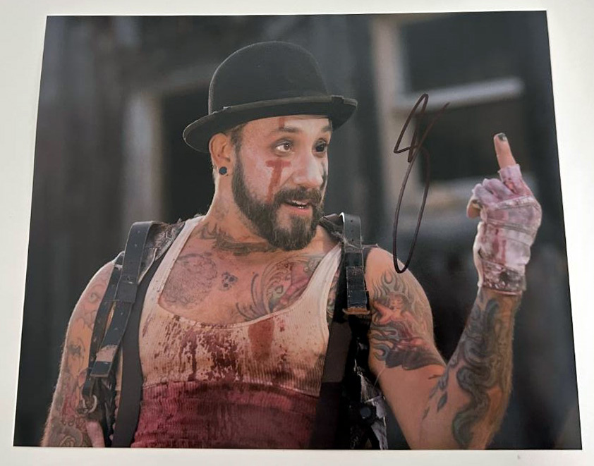 AJ McLean original Autogramm auf 20x25 Backstreet Boys Foto