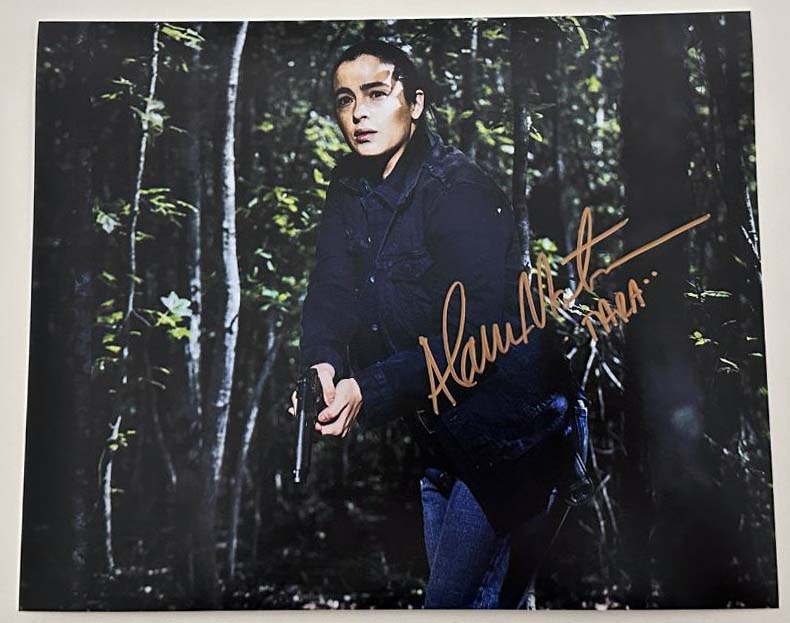 Alanna Masterson aka Tara original autograph on 8x10 The Walking Dead photo