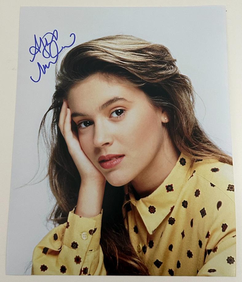 Alyssa Milano original Autogramm auf 20x25 Foto